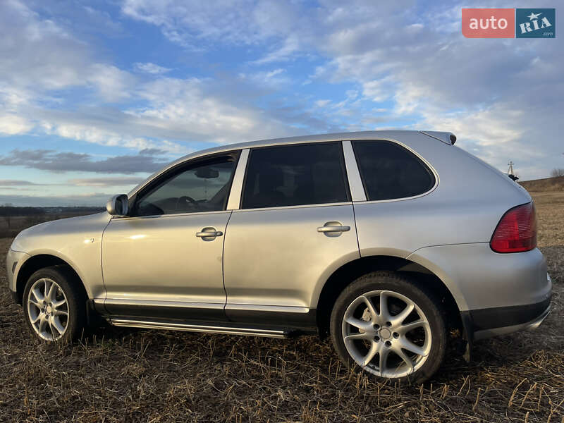 Внедорожник / Кроссовер Porsche Cayenne 2004 в Ивано-Франковске