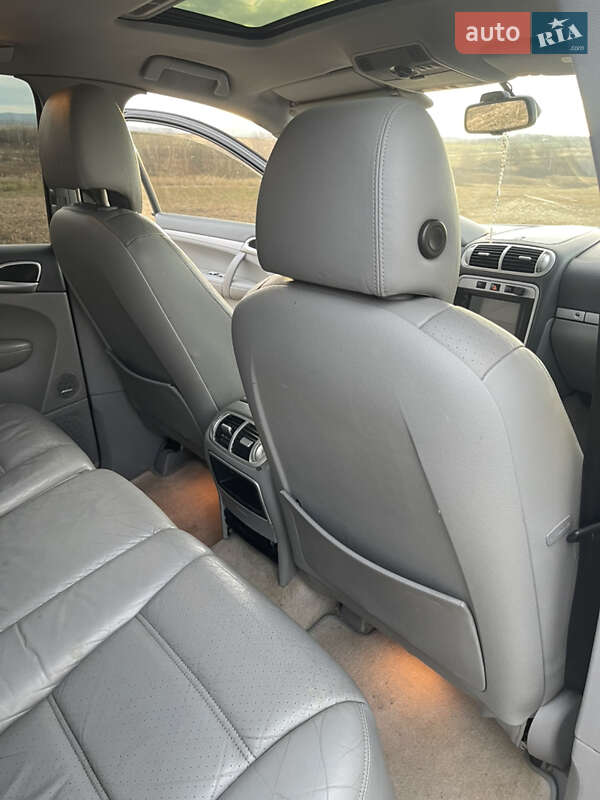 Внедорожник / Кроссовер Porsche Cayenne 2004 в Ивано-Франковске