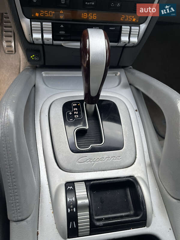 Внедорожник / Кроссовер Porsche Cayenne 2004 в Ивано-Франковске