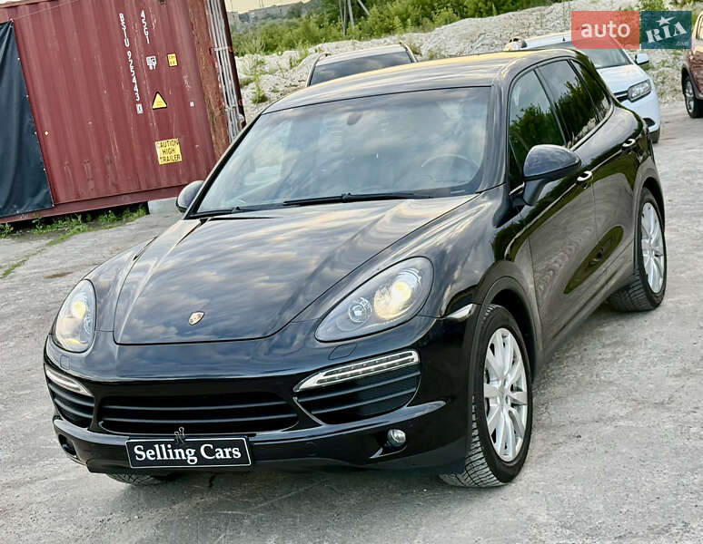 Внедорожник / Кроссовер Porsche Cayenne 2011 в Ровно