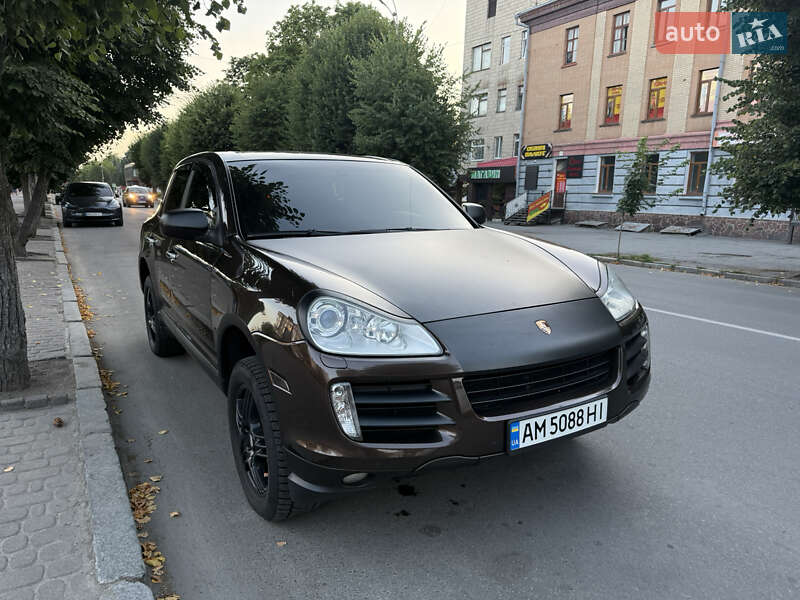 Внедорожник / Кроссовер Porsche Cayenne 2009 в Звягеле