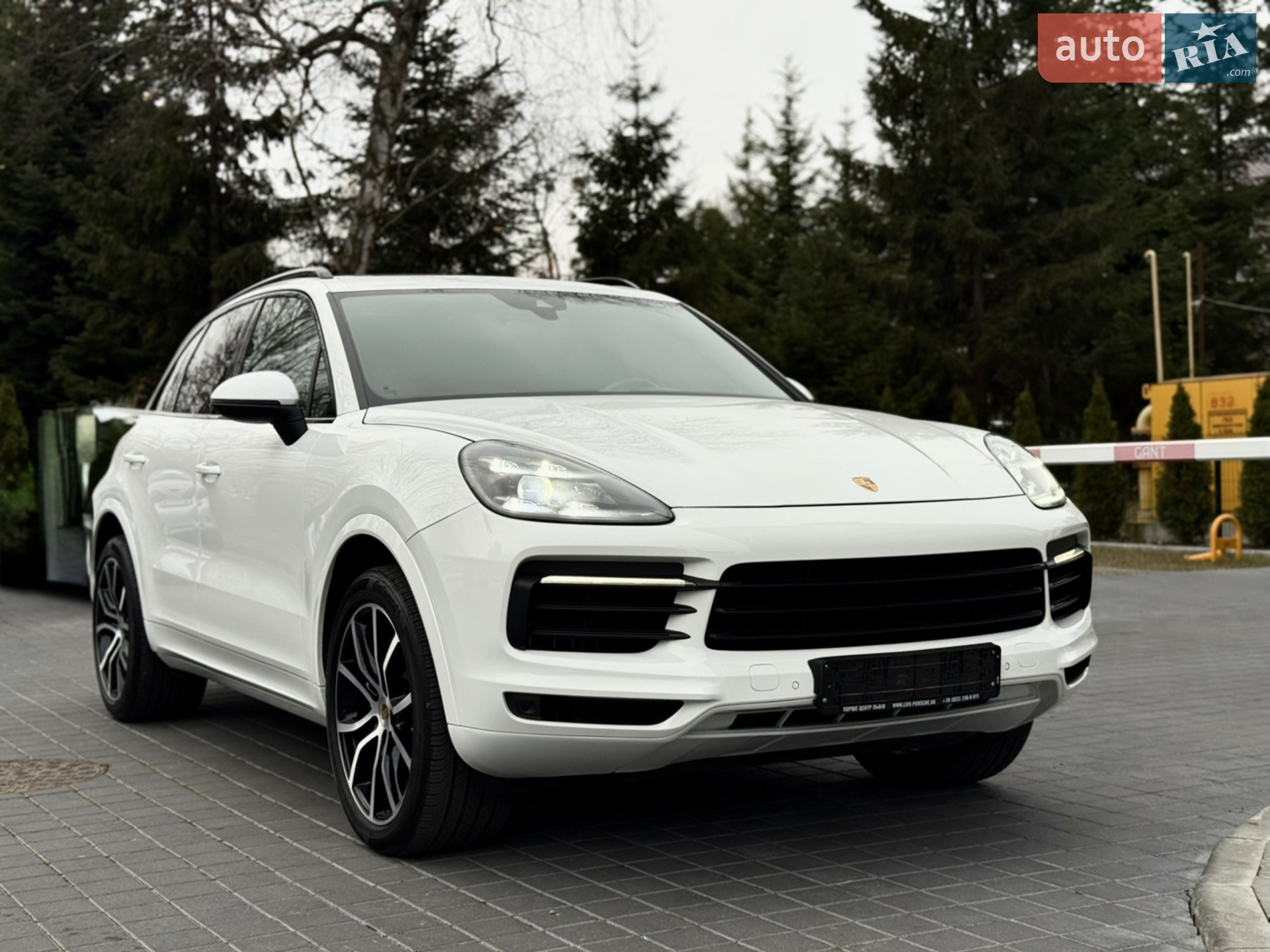 2021 Porsche Cayenne - мініатюра 8