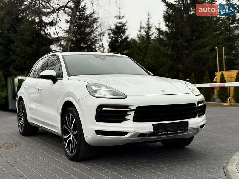 Внедорожник / Кроссовер Porsche Cayenne 2021 в Львове
