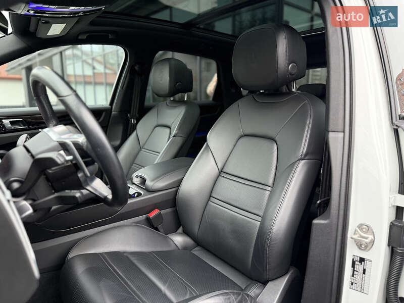 Внедорожник / Кроссовер Porsche Cayenne 2021 в Львове