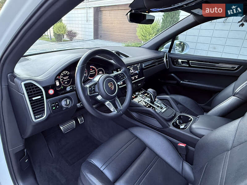 Позашляховик / Кросовер Porsche Cayenne 2020 в Одесі