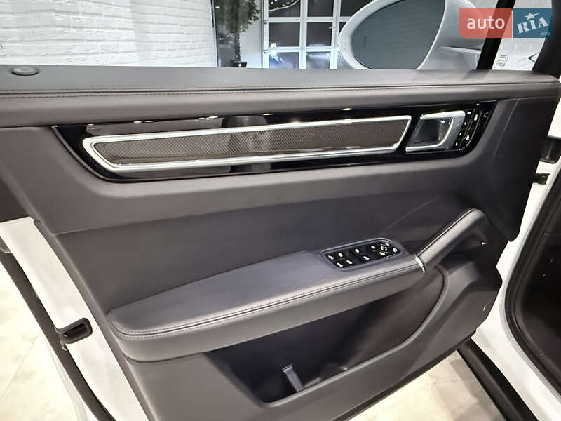 Позашляховик / Кросовер Porsche Cayenne 2020 в Одесі