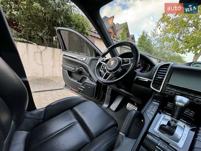Позашляховик / Кросовер Porsche Cayenne 2015 в Одесі фото 23 Позашляховик / Кросовер Porsche Cayenne 2015 в Одесі