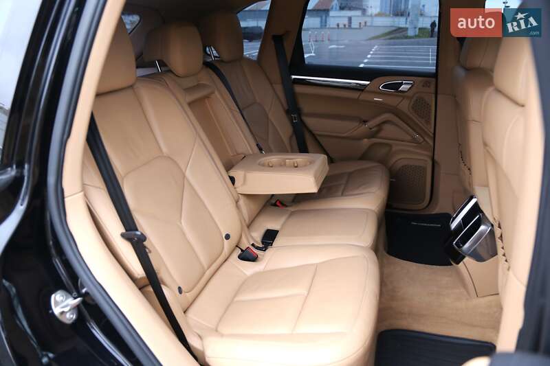 Позашляховик / Кросовер Porsche Cayenne 2012 в Києві фото 9 Позашляховик / Кросовер Porsche Cayenne 2012 в Києві