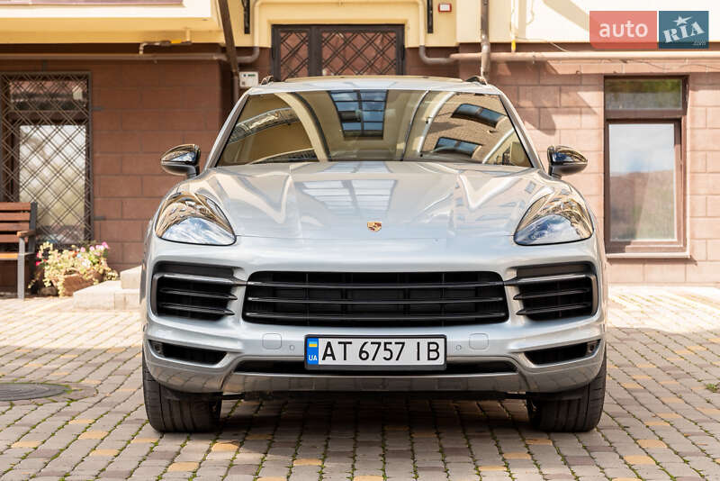 Porsche Cayenne 2020