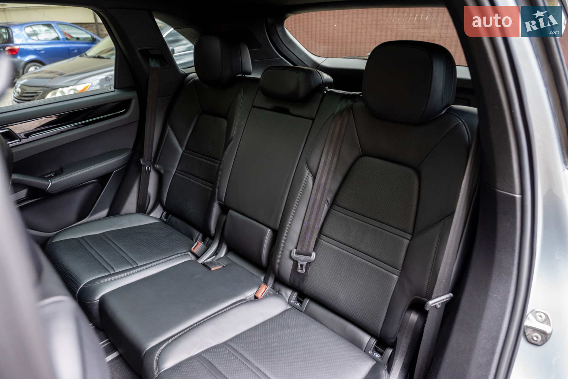 2020 Porsche Cayenne - мініатюра 11