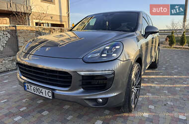 Внедорожник / Кроссовер Porsche Cayenne 2014 в Калуше