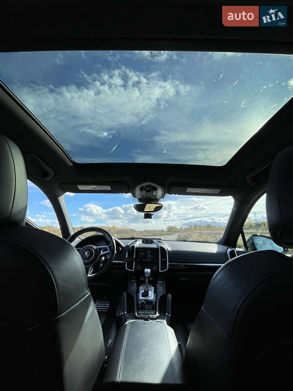 Внедорожник / Кроссовер Porsche Cayenne 2017 в Трускавце фото 13 Внедорожник / Кроссовер Porsche Cayenne 2017 в Трускавце