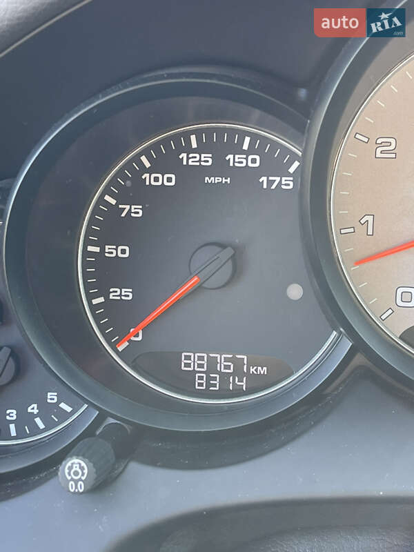 Внедорожник / Кроссовер Porsche Cayenne 2017 в Трускавце фото 15 Внедорожник / Кроссовер Porsche Cayenne 2017 в Трускавце