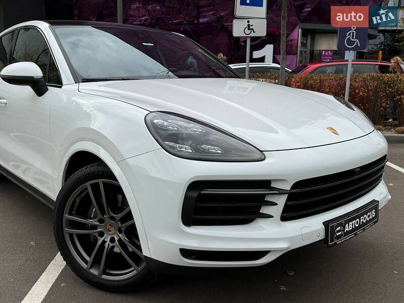 Позашляховик / Кросовер Porsche Cayenne 2021 в Києві