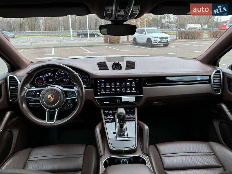 Позашляховик / Кросовер Porsche Cayenne 2021 в Києві
