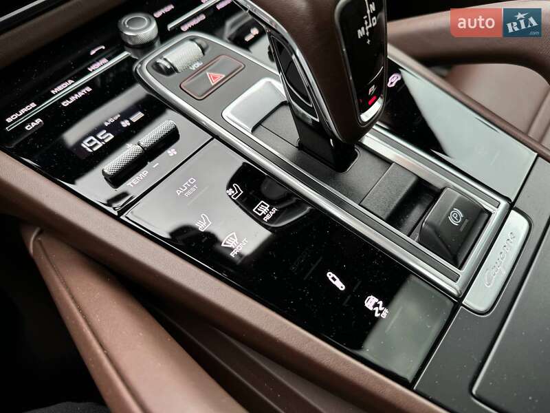 Позашляховик / Кросовер Porsche Cayenne 2021 в Києві