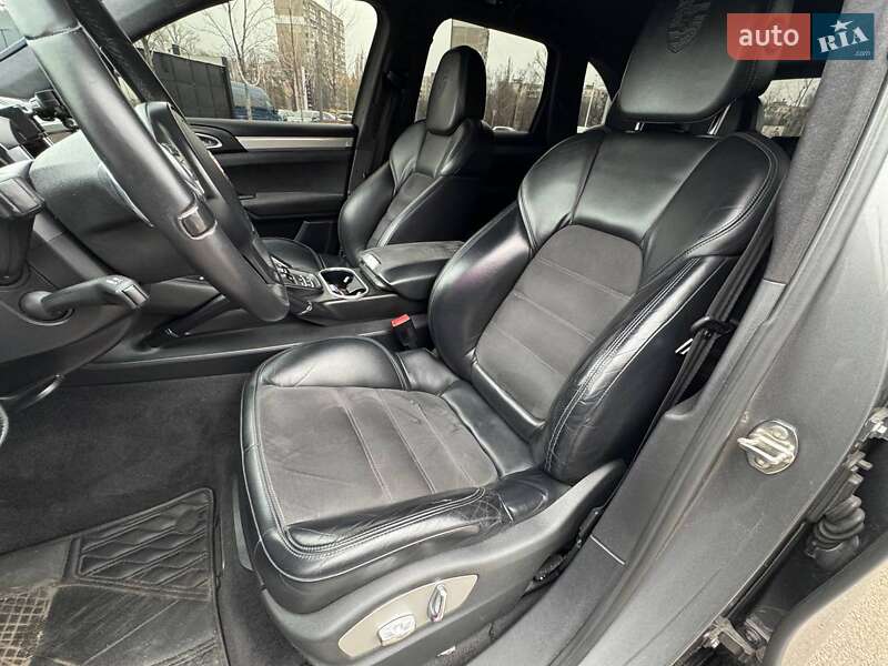 Позашляховик / Кросовер Porsche Cayenne 2012 в Києві фото 8 Позашляховик / Кросовер Porsche Cayenne 2012 в Києві