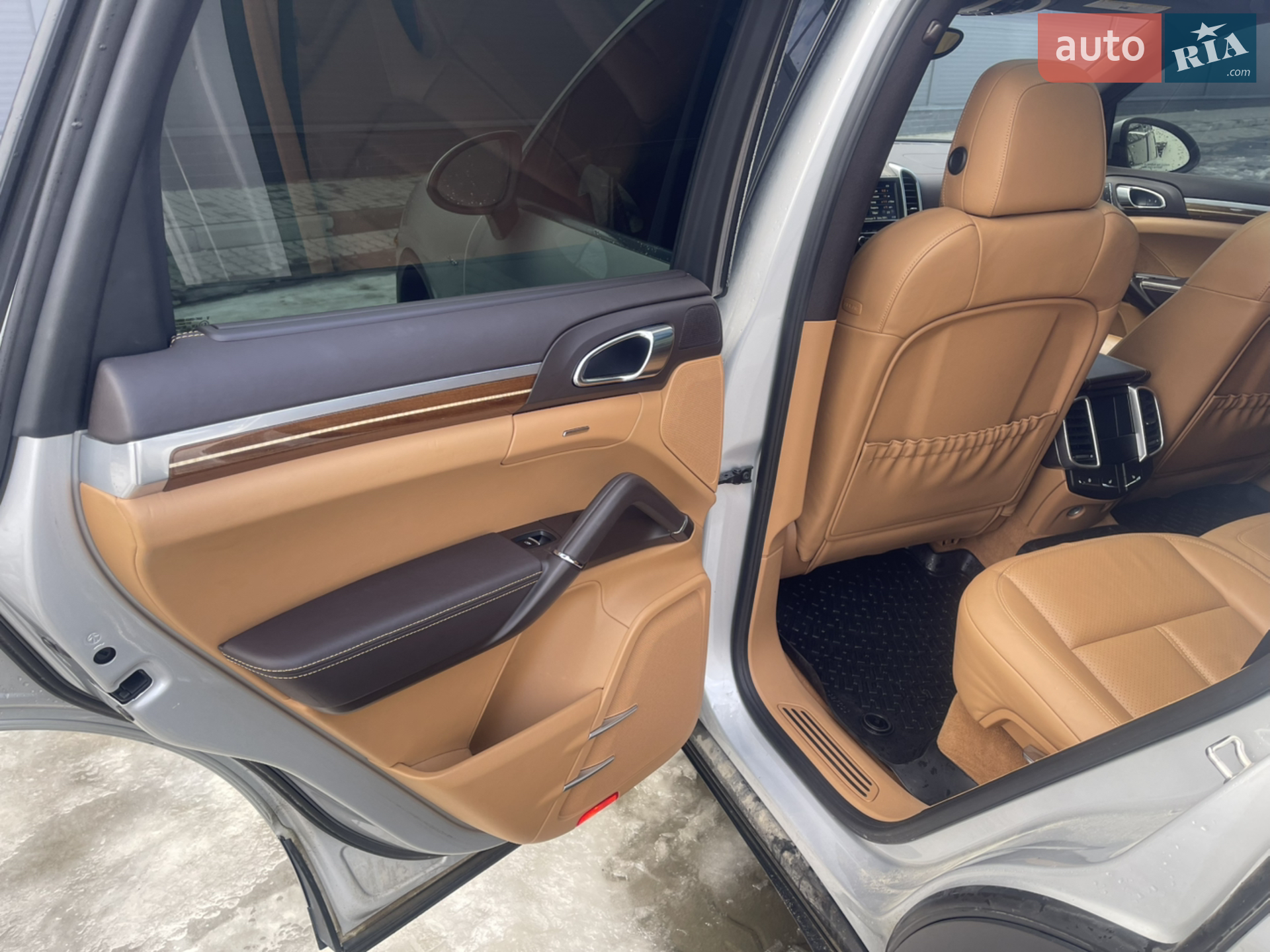 2013 Porsche Cayenne - мініатюра 44