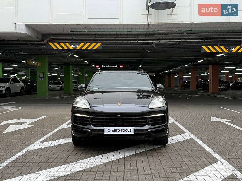 Позашляховик / Кросовер Porsche Cayenne 2021 в Києві