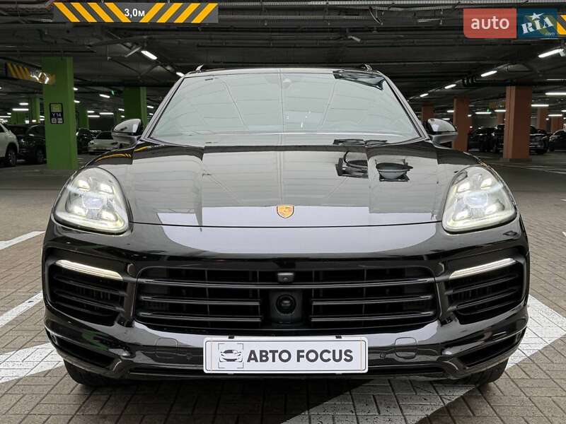 Позашляховик / Кросовер Porsche Cayenne 2021 в Києві