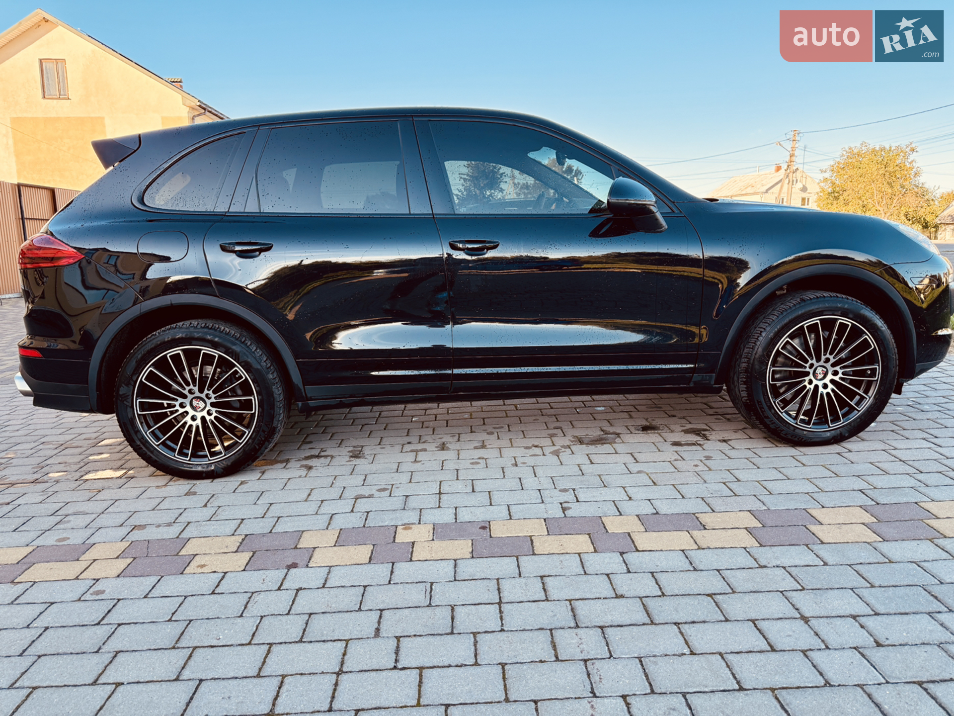 2015 Porsche Cayenne - мініатюра 16