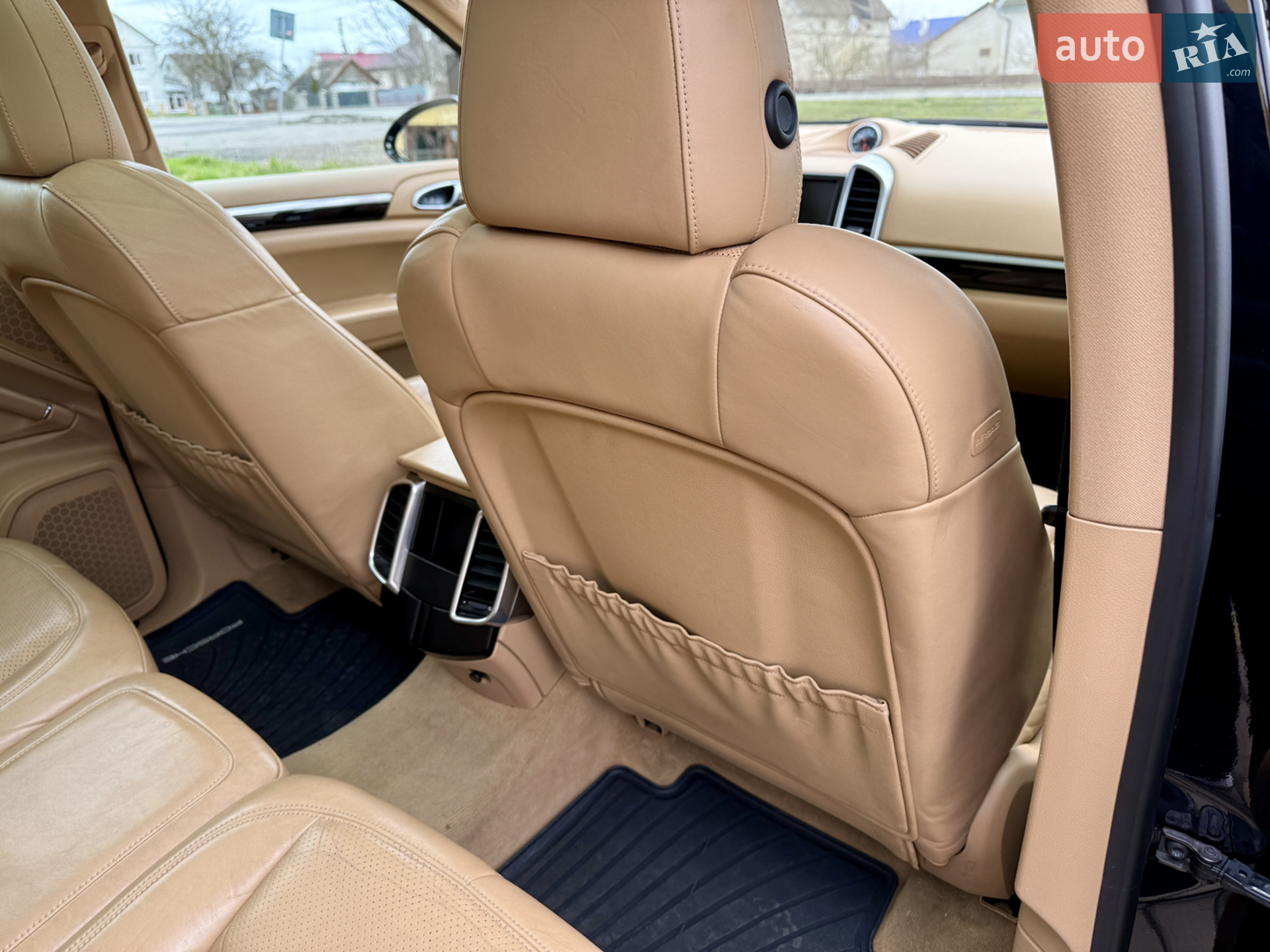 2015 Porsche Cayenne - мініатюра 33