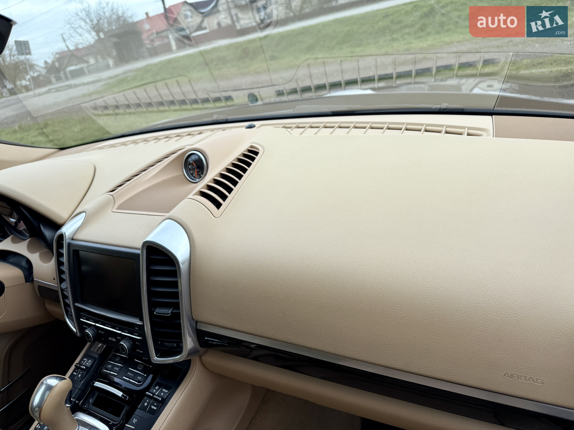 2015 Porsche Cayenne - мініатюра 38