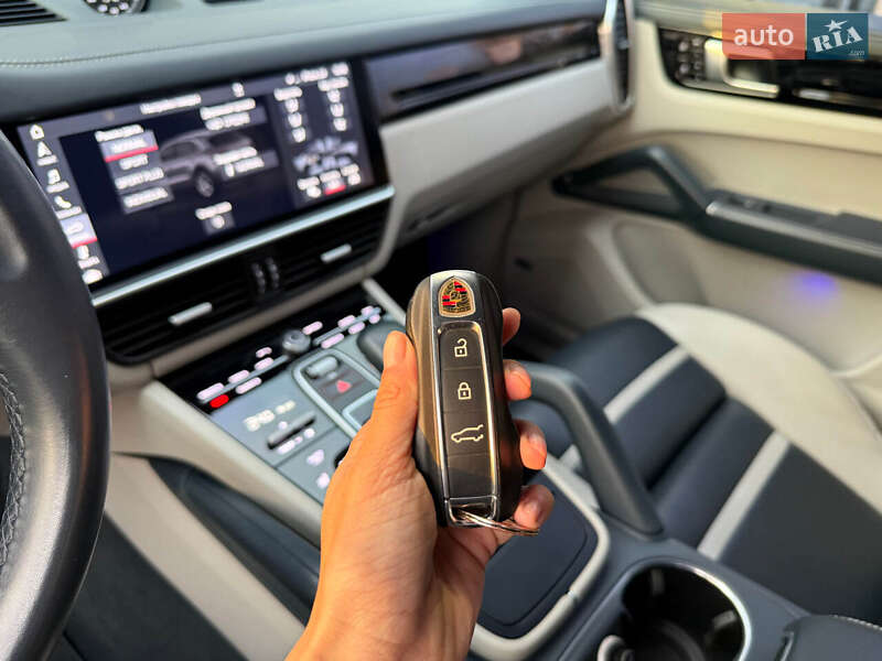 Внедорожник / Кроссовер Porsche Cayenne 2019 в Житомире фото 48 Внедорожник / Кроссовер Porsche Cayenne 2019 в Житомире