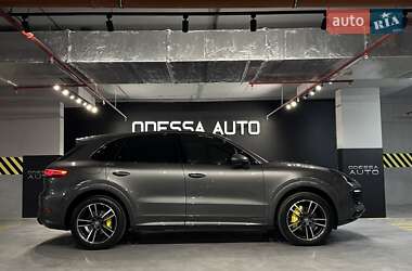 Позашляховик / Кросовер Porsche Cayenne 2018 в Одесі