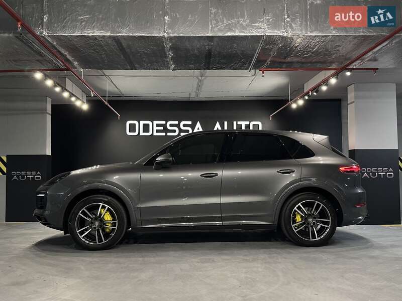 Внедорожник / Кроссовер Porsche Cayenne 2018 в Одессе