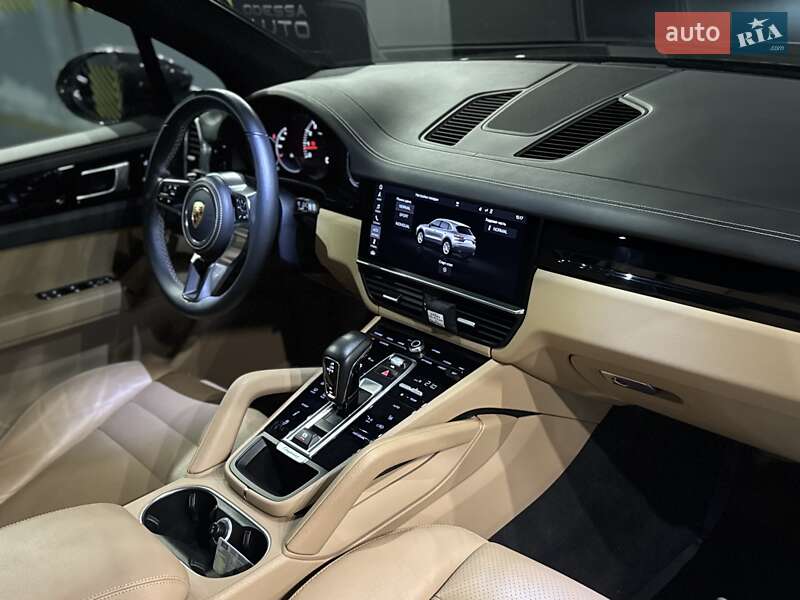 Внедорожник / Кроссовер Porsche Cayenne 2018 в Одессе