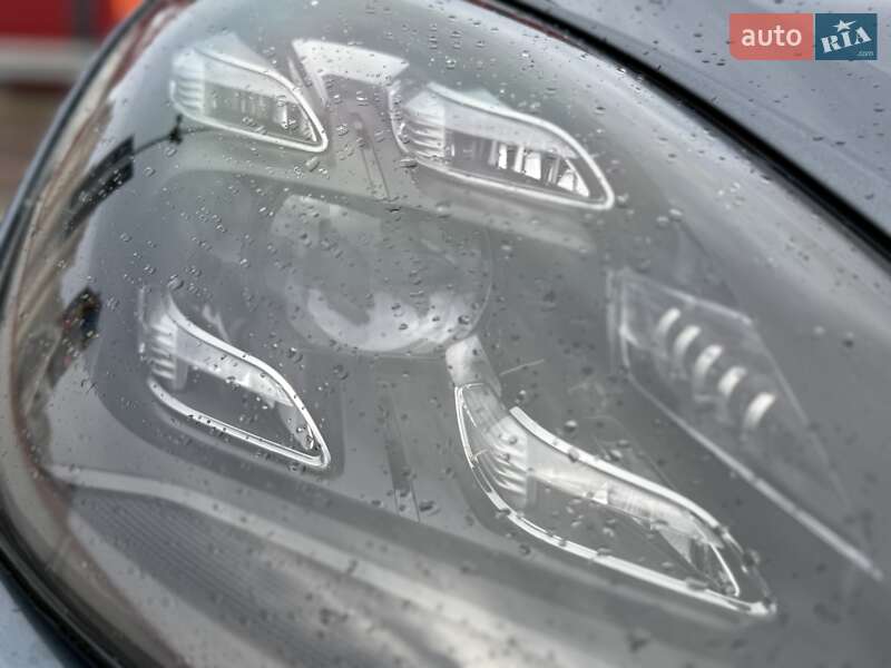 Позашляховик / Кросовер Porsche Cayenne 2018 в Києві