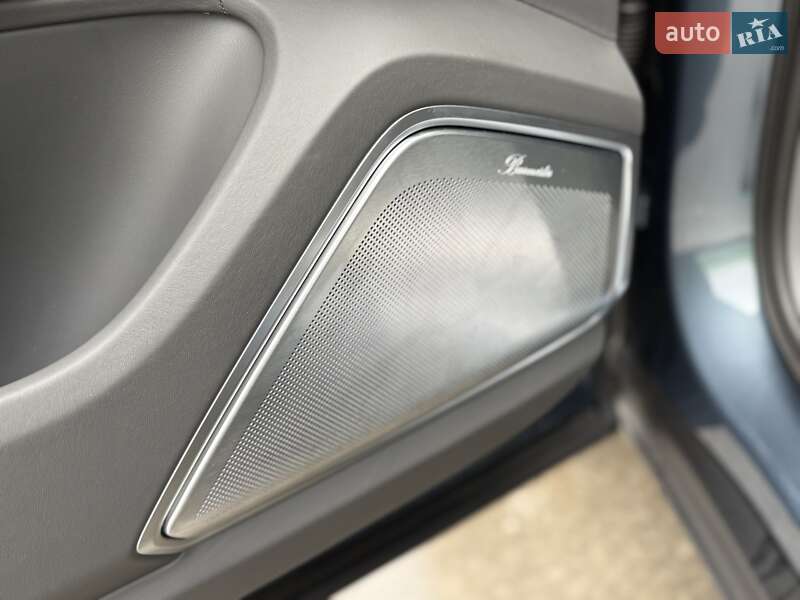 Позашляховик / Кросовер Porsche Cayenne 2018 в Києві