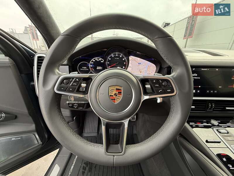 Позашляховик / Кросовер Porsche Cayenne 2018 в Києві