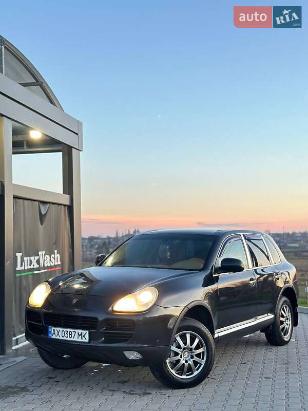 Позашляховик / Кросовер Porsche Cayenne 2004 в Шумську