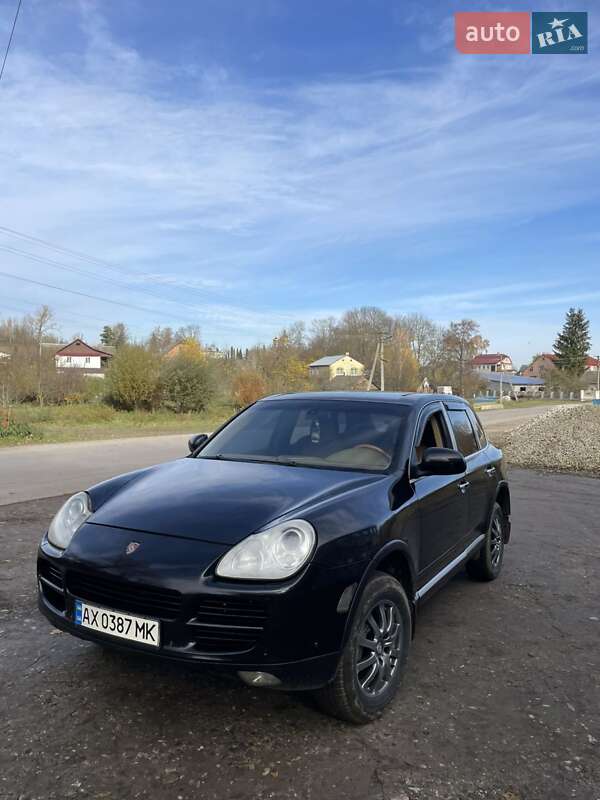 Позашляховик / Кросовер Porsche Cayenne 2004 в Шумську