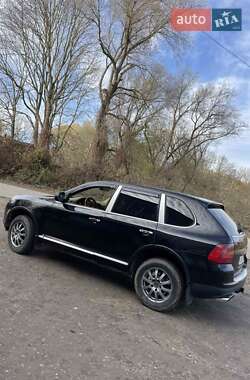 Внедорожник / Кроссовер Porsche Cayenne 2004 в Шумске
