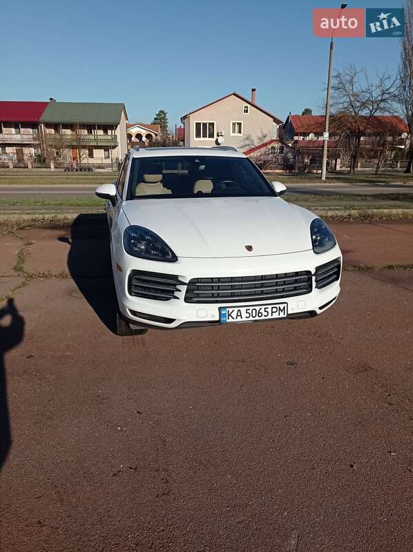 Позашляховик / Кросовер Porsche Cayenne 2019 в Києві