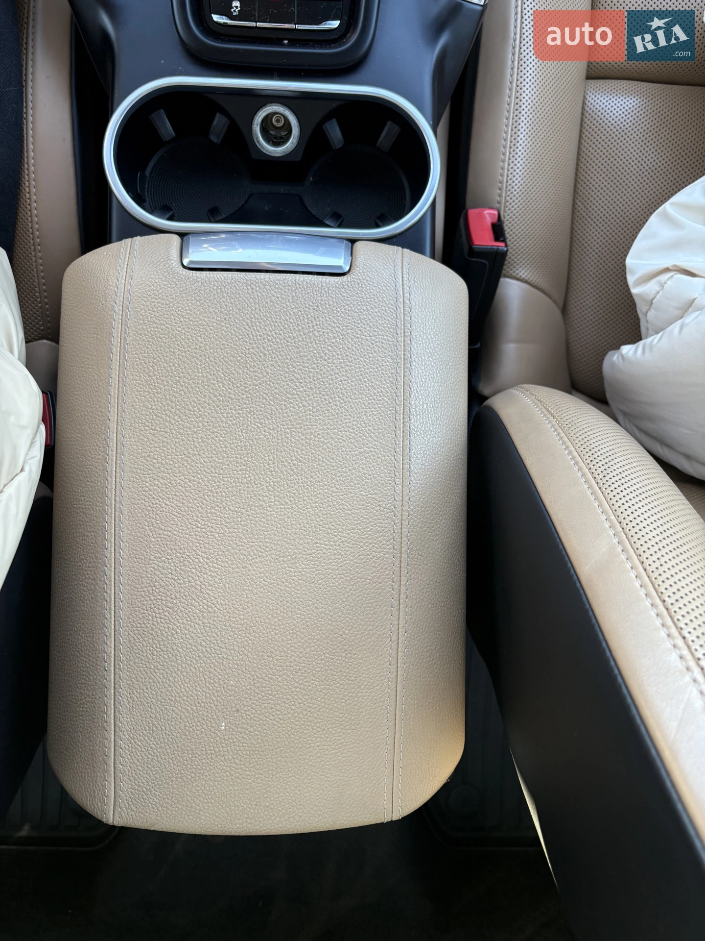 2015 Porsche Cayenne - мініатюра 26