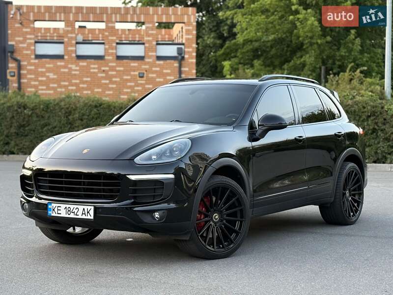 Позашляховик / Кросовер Porsche Cayenne 2017 в Дніпрі