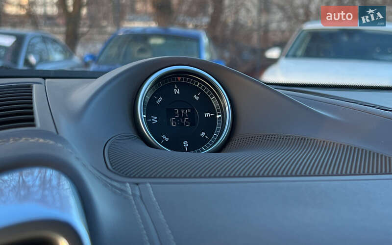 Внедорожник / Кроссовер Porsche Cayenne 2012 в Львове