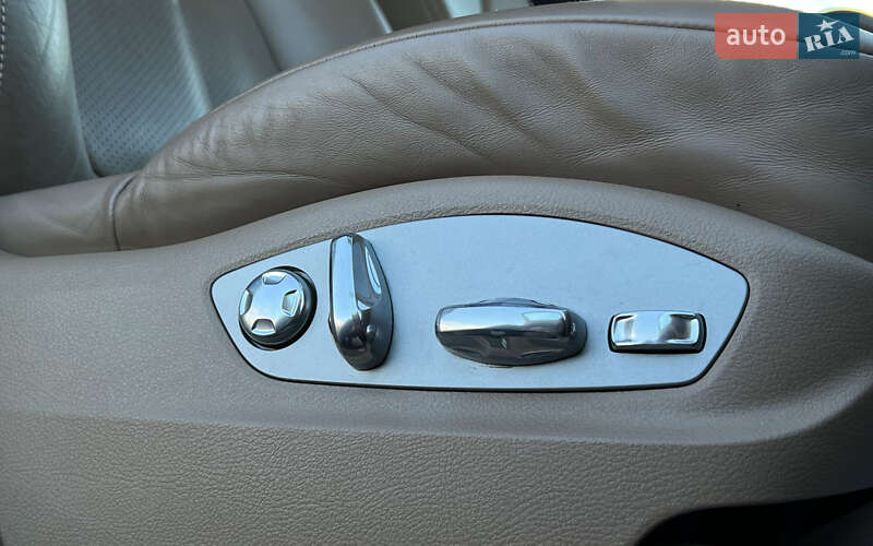 Внедорожник / Кроссовер Porsche Cayenne 2012 в Львове