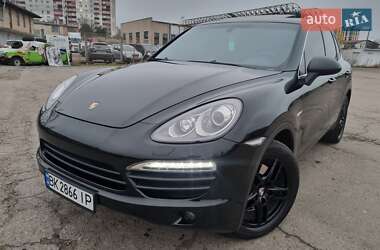 Внедорожник / Кроссовер Porsche Cayenne 2013 в Ровно
