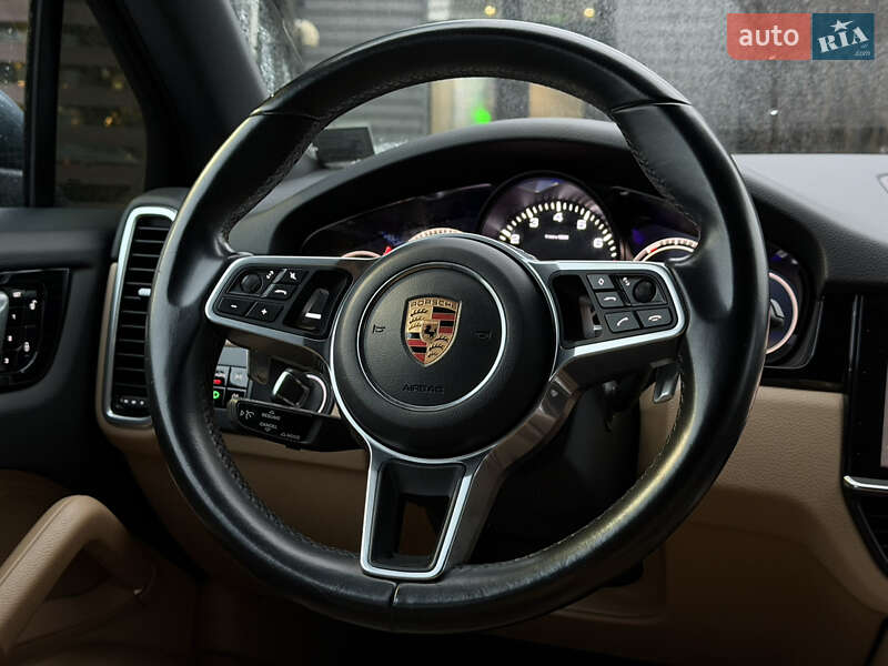 Внедорожник / Кроссовер Porsche Cayenne 2018 в Киеве