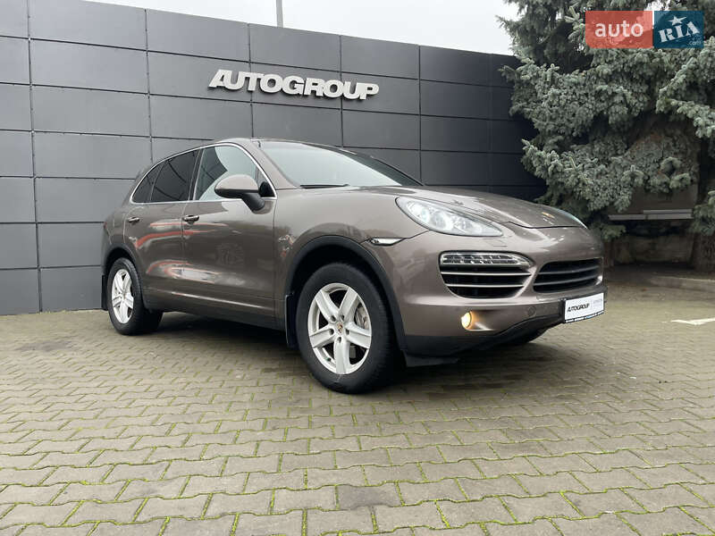 Внедорожник / Кроссовер Porsche Cayenne 2012 в Одессе