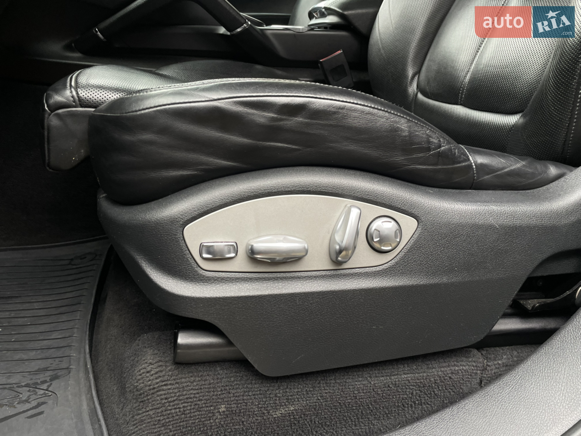 2012 Porsche Cayenne - мініатюра 10