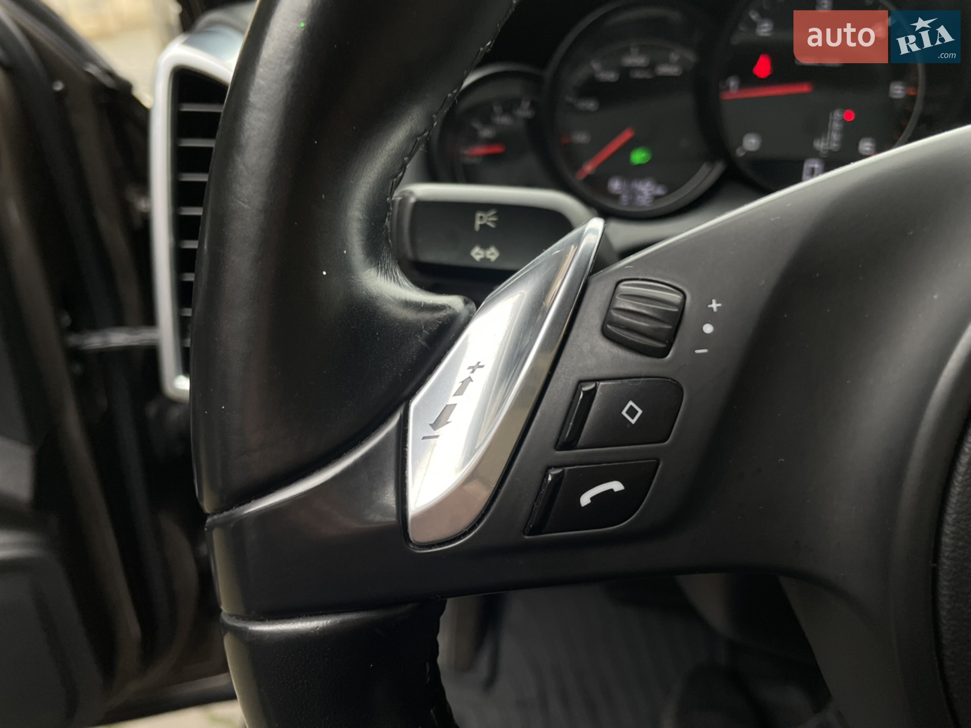 2012 Porsche Cayenne - мініатюра 14