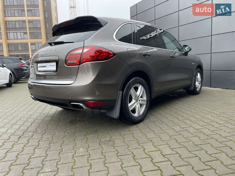 Внедорожник / Кроссовер Porsche Cayenne 2012 в Одессе