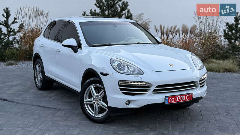 Позашляховик / Кросовер Porsche Cayenne 2014 в Луцьку