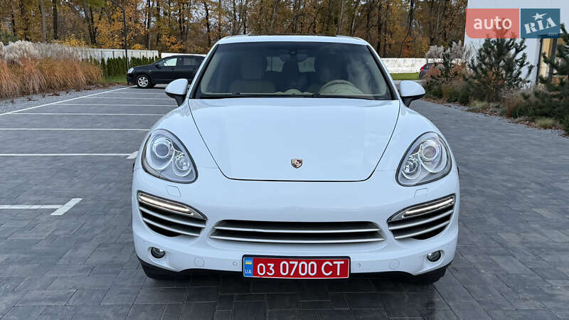 Позашляховик / Кросовер Porsche Cayenne 2014 в Луцьку